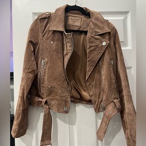 Worn once absolutely gorgeous